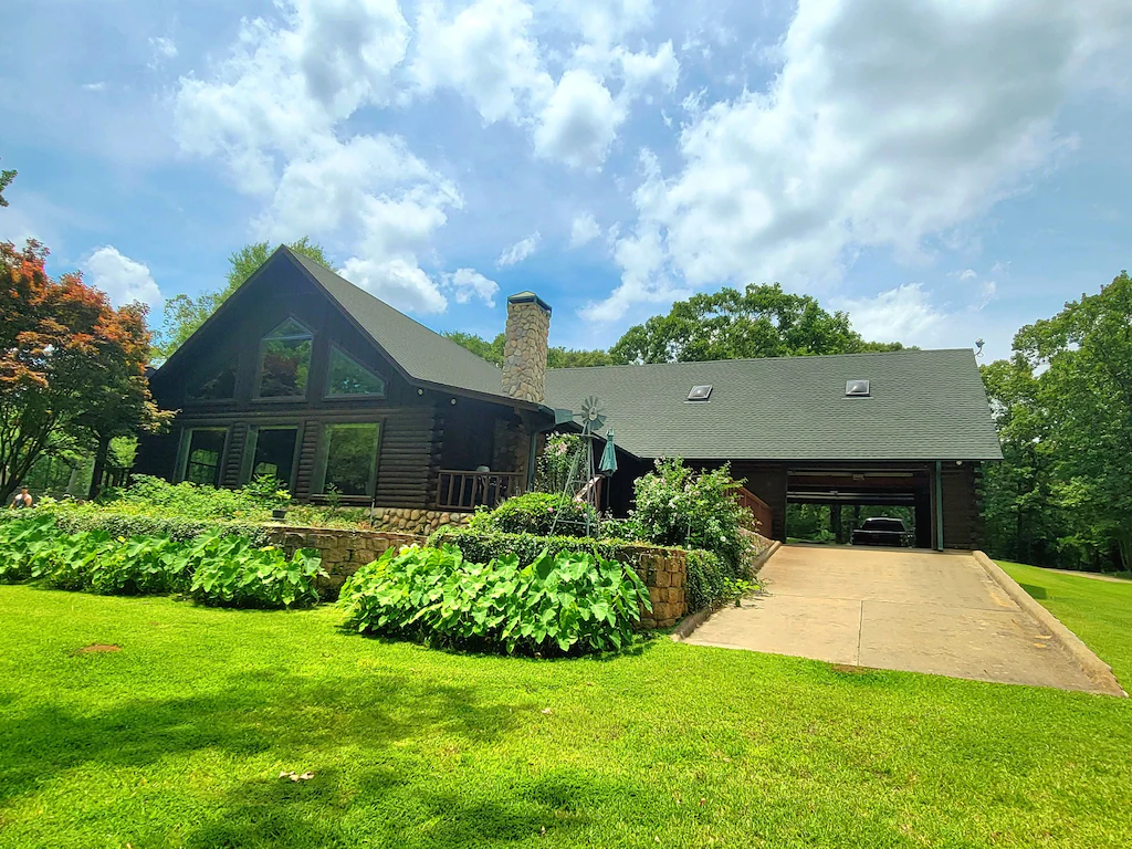 family cabin in Texas, best cabin rental in Texas